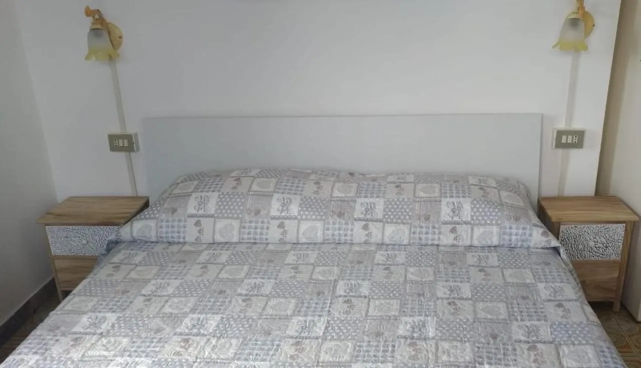Casa Vacanze Breva Cremia 0*,  Italië